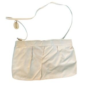 Elegant Cream Pleated Shoulder Bag